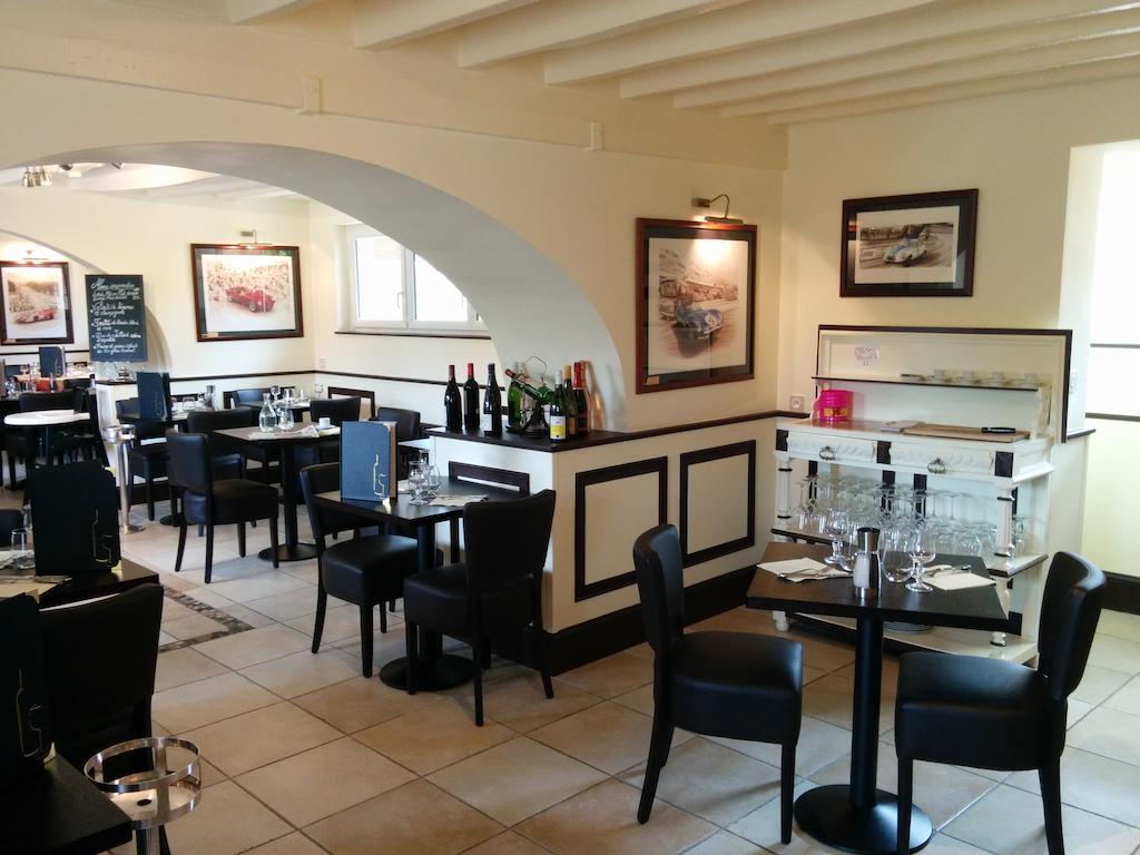 Relais Henri IV Bed & Breakfast La Fleche Exterior photo